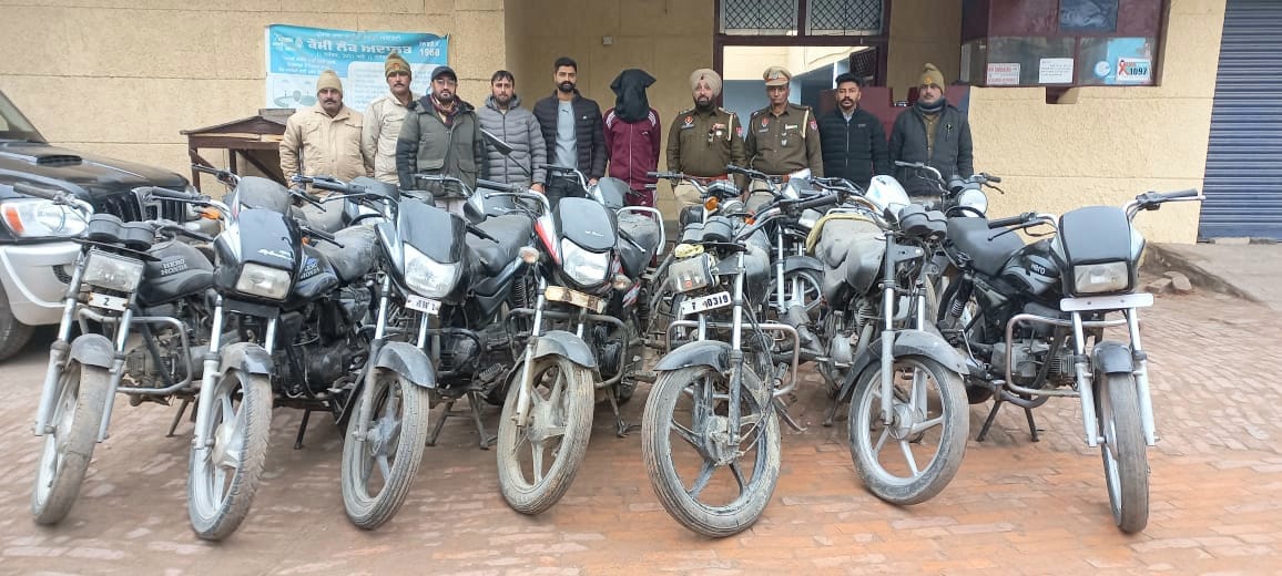 14 नशीले इंजेक्शन और 15 चोरी की मोटरसाइकिल के साथ युवक गिरफ्तार, मामला दर्ज